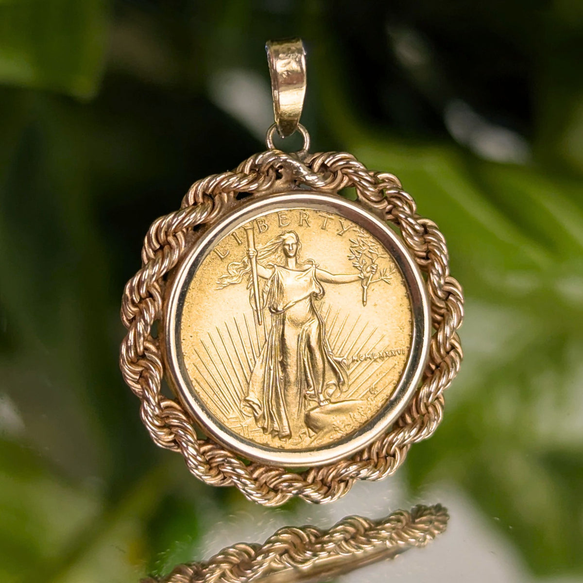 1986 1/10oz American Gold Eagle Rope Bezel Pendant