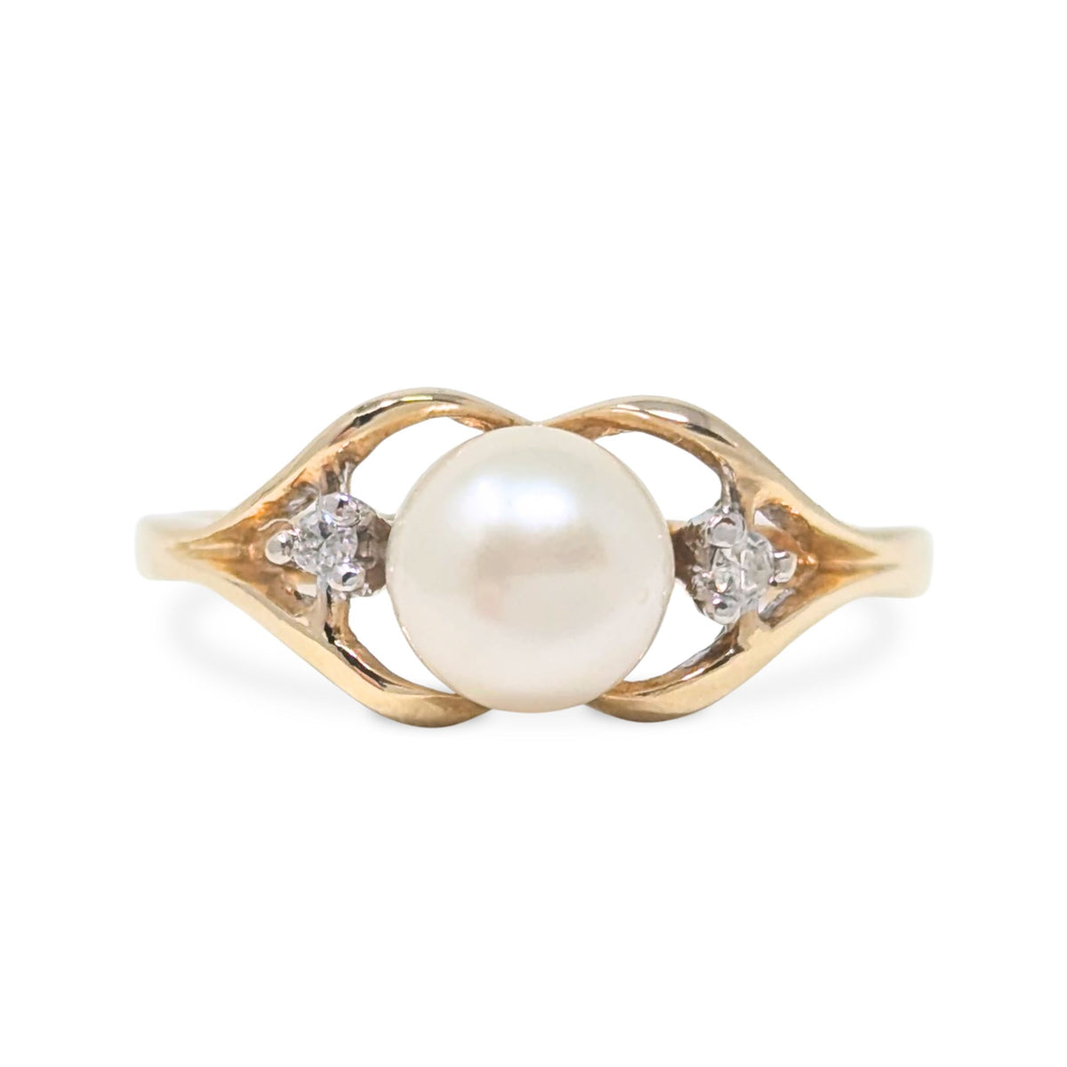Vintage 10K Yellow Gold 5.8mm Pearl & Diamond Ring - Size 5.25