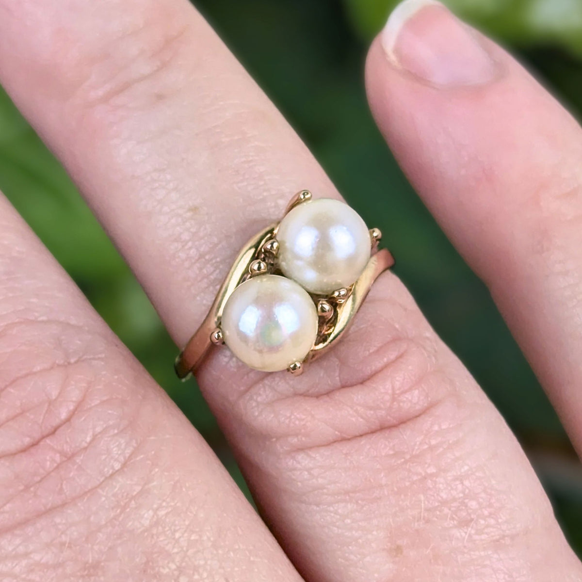 Vintage 10K Yellow Gold Twin Pearl Bypass Ring - Size 6.25, 3.1g