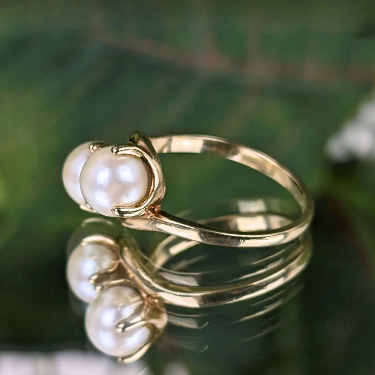 Vintage 10K Yellow Gold Twin Pearl Bypass Ring - Size 6.25, 3.1g