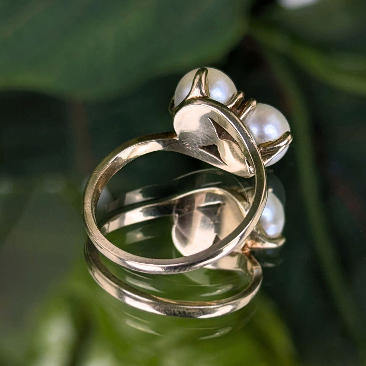 Vintage 10K Yellow Gold Twin Pearl Bypass Ring - Size 6.25, 3.1g