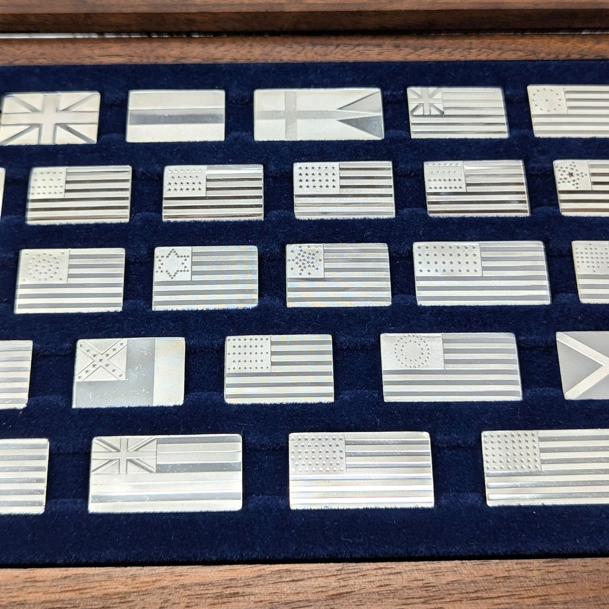 1974 Franklin Mint Great Flags of America 42 Sterling Silver Ingot Set, Case COA