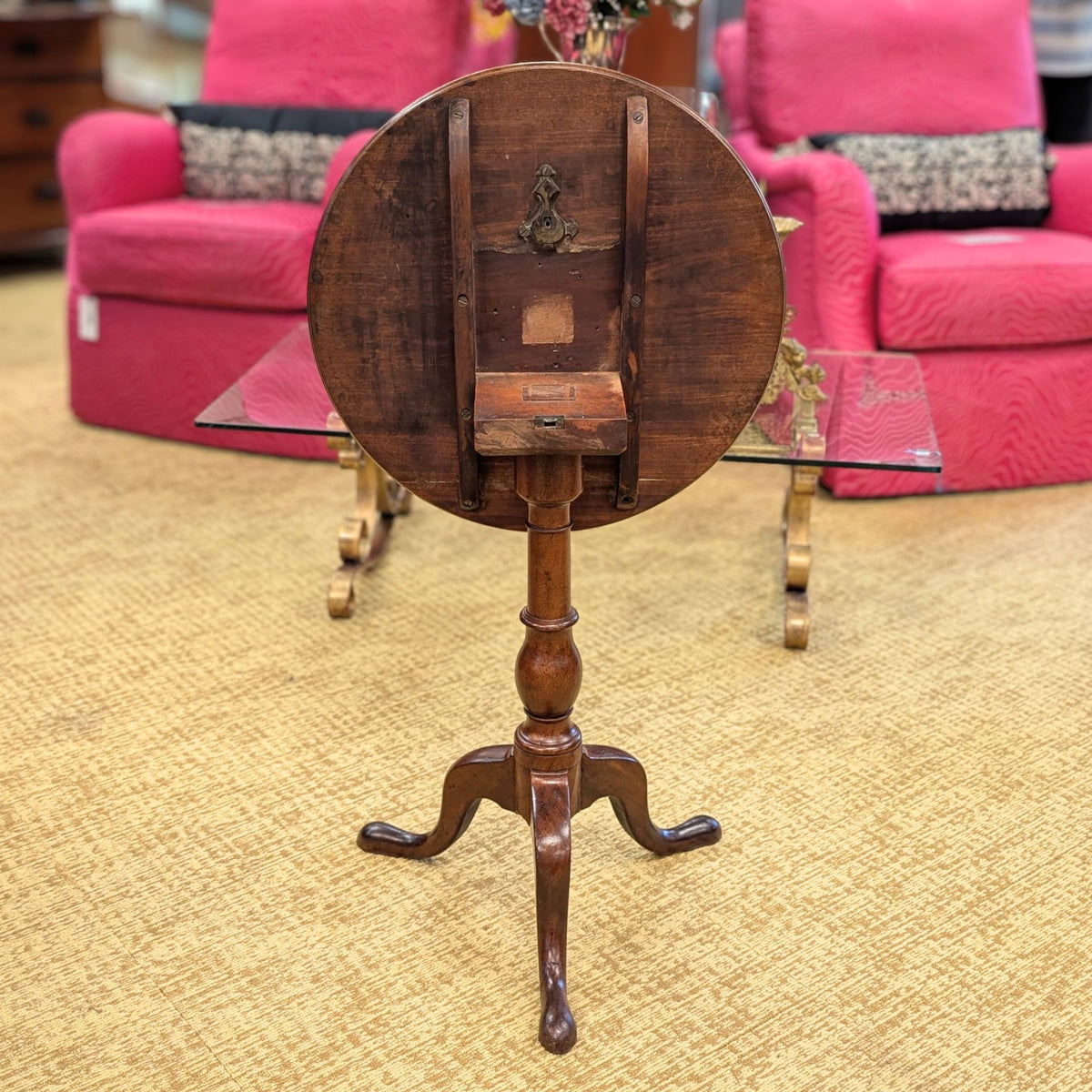 Antique 18th c. Walnut Dish Top Tilt Candlestand / Accent Table