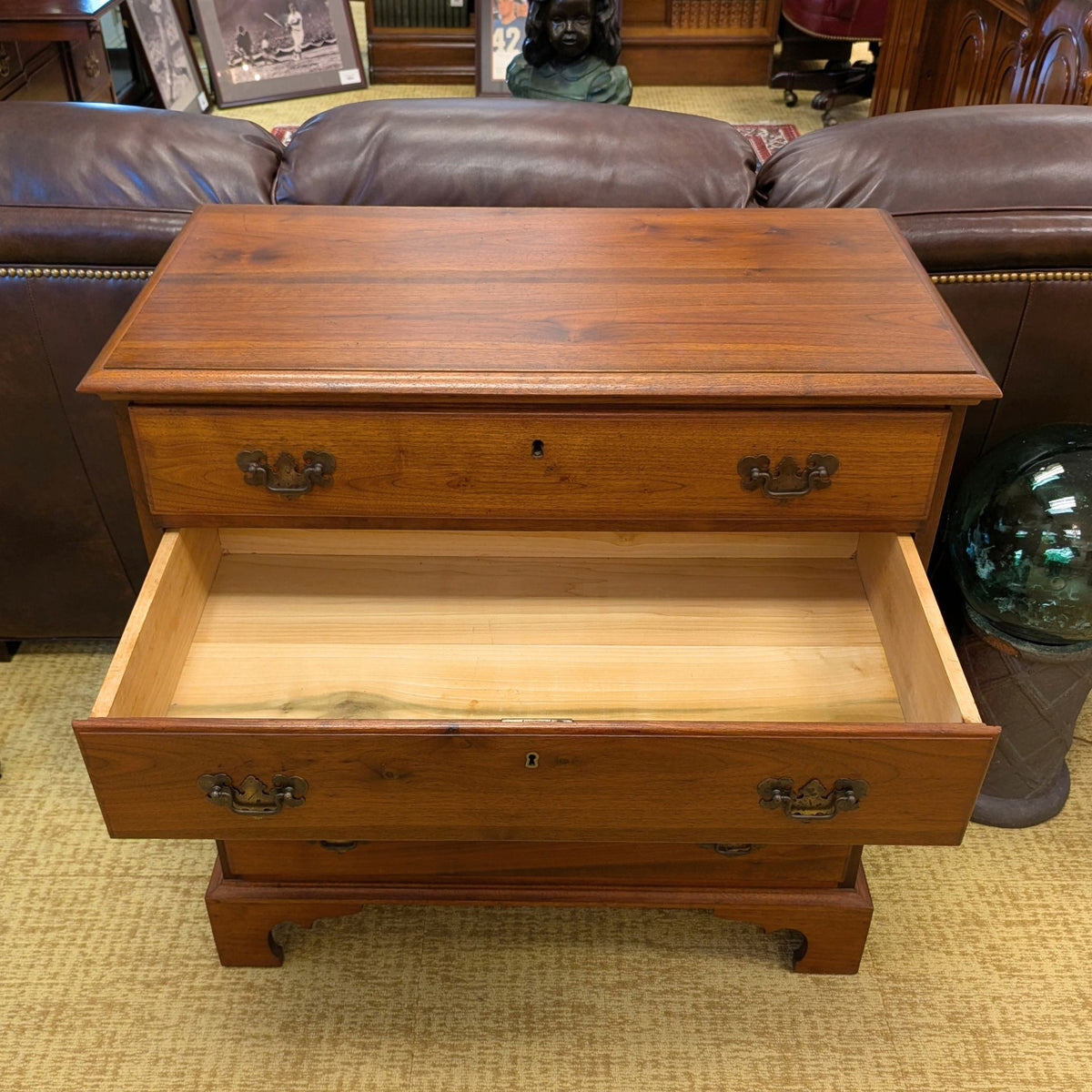 Vintage Solid Walnut 4-Drawer Bachelor's Chest / Dresser - Colonial Revival