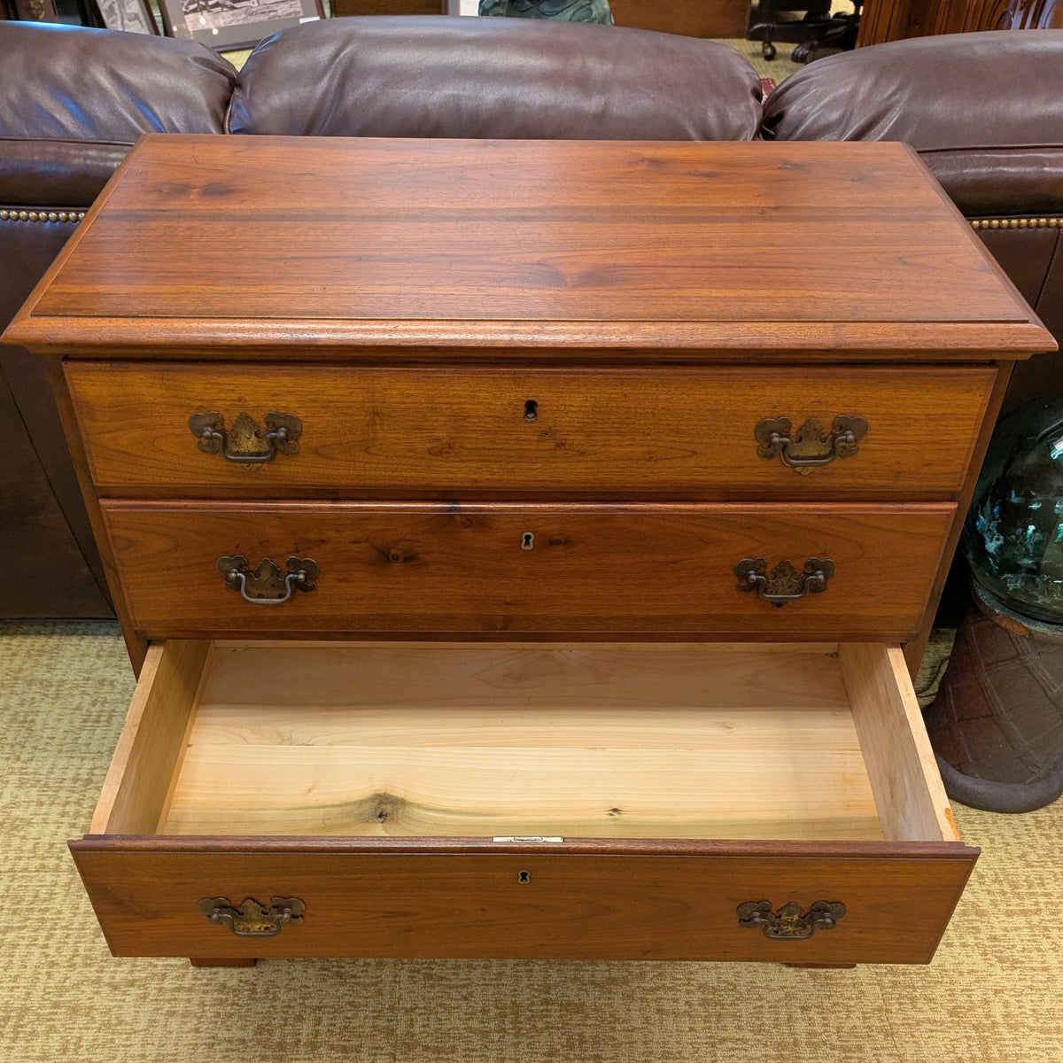 Vintage Solid Walnut 4-Drawer Bachelor's Chest / Dresser - Colonial Revival