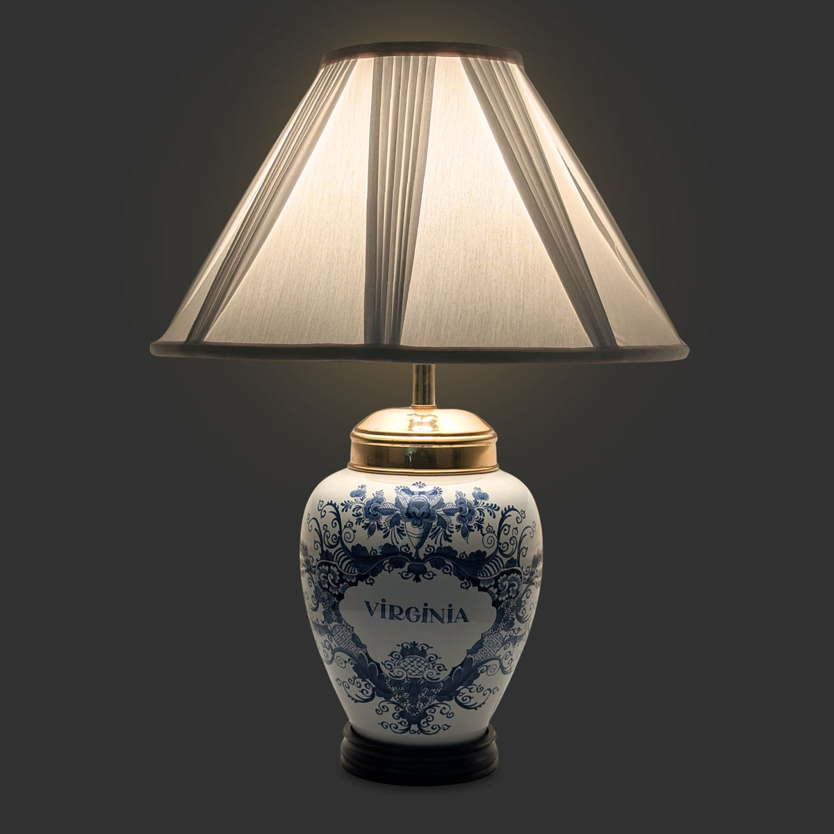 Vintage Colonial Williamsburg Delft  "Virginia" Tobacco Jar Lamp, 27"