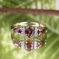 10K Gold Garnet & Diamond Ring - Size 6 3/4