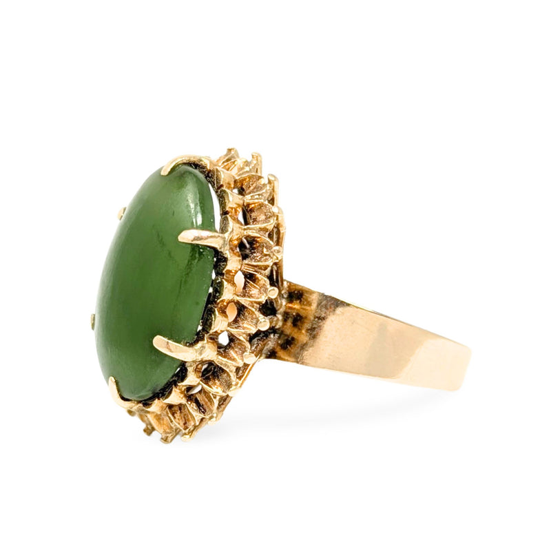 18K Gold 1960’s Oval Green Jade Ring - Size 8
