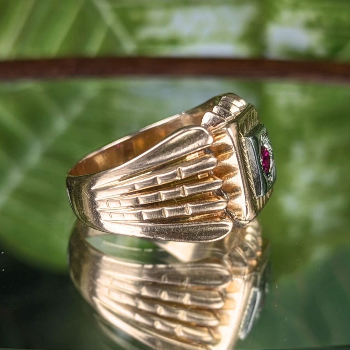 Vintage Italian 18K Two-Tone Gold & Ruby Men's Statement Ring, 11.7g - Size 9