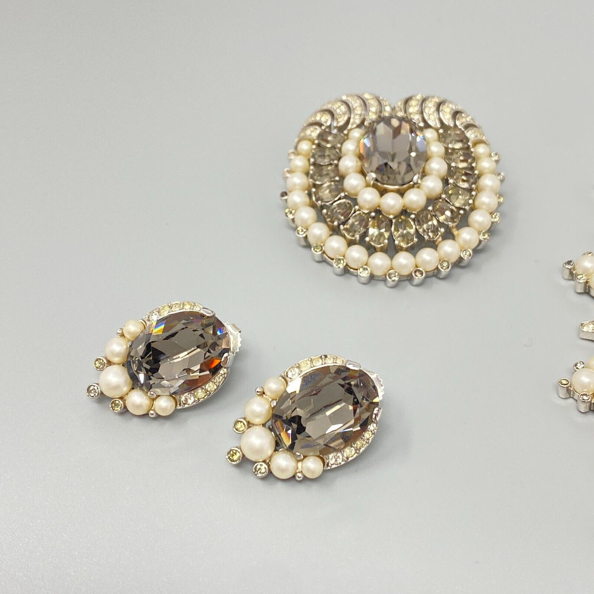 Crown Trifari "Jewels of India" Gray Rhinestone Necklace, Earring, & Brooch Set