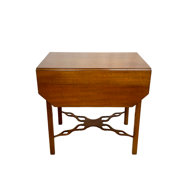 Kittinger CW160 1754 Chippendale Reproduction Drop-Leaf End Table