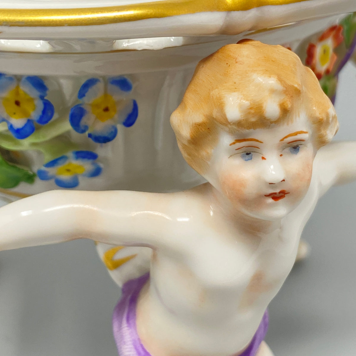 Von Shierholz Rococo Polychrome Three Cherubs Bowl