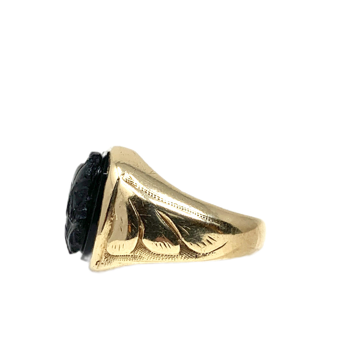 10K Gold Vintage Black Knight Shield Cameo Ring